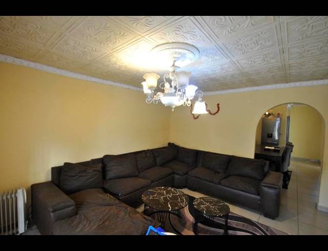 4 BEDROOM HOUSE FOR SALE IN DAWN PARK